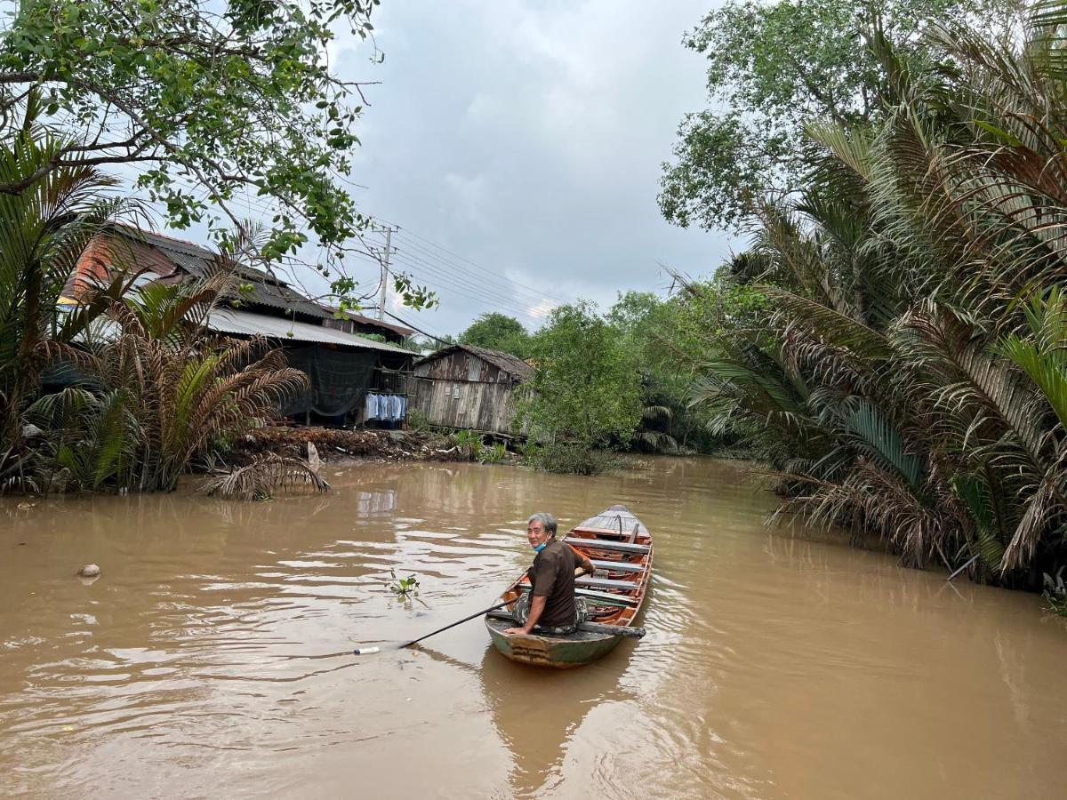 BenTrestay Giong Tu Dien Exterior foto