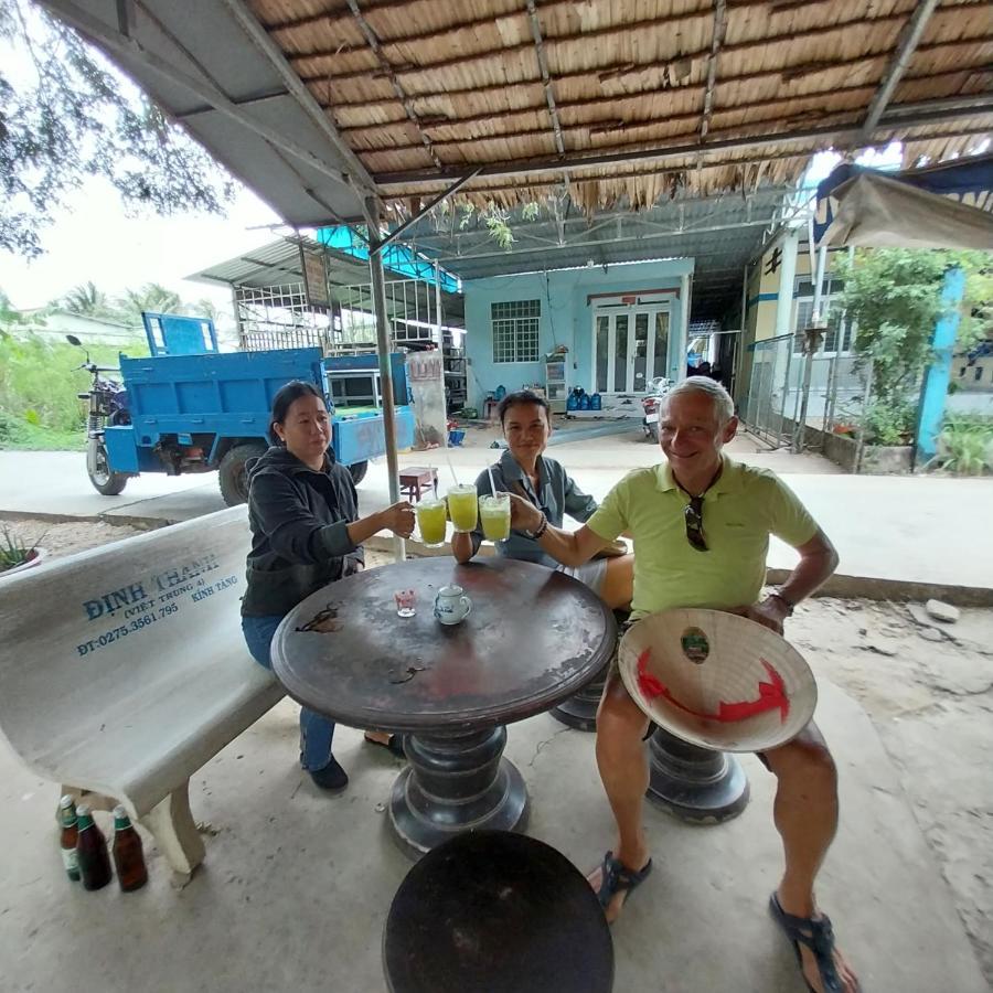 BenTrestay Giong Tu Dien Exterior foto